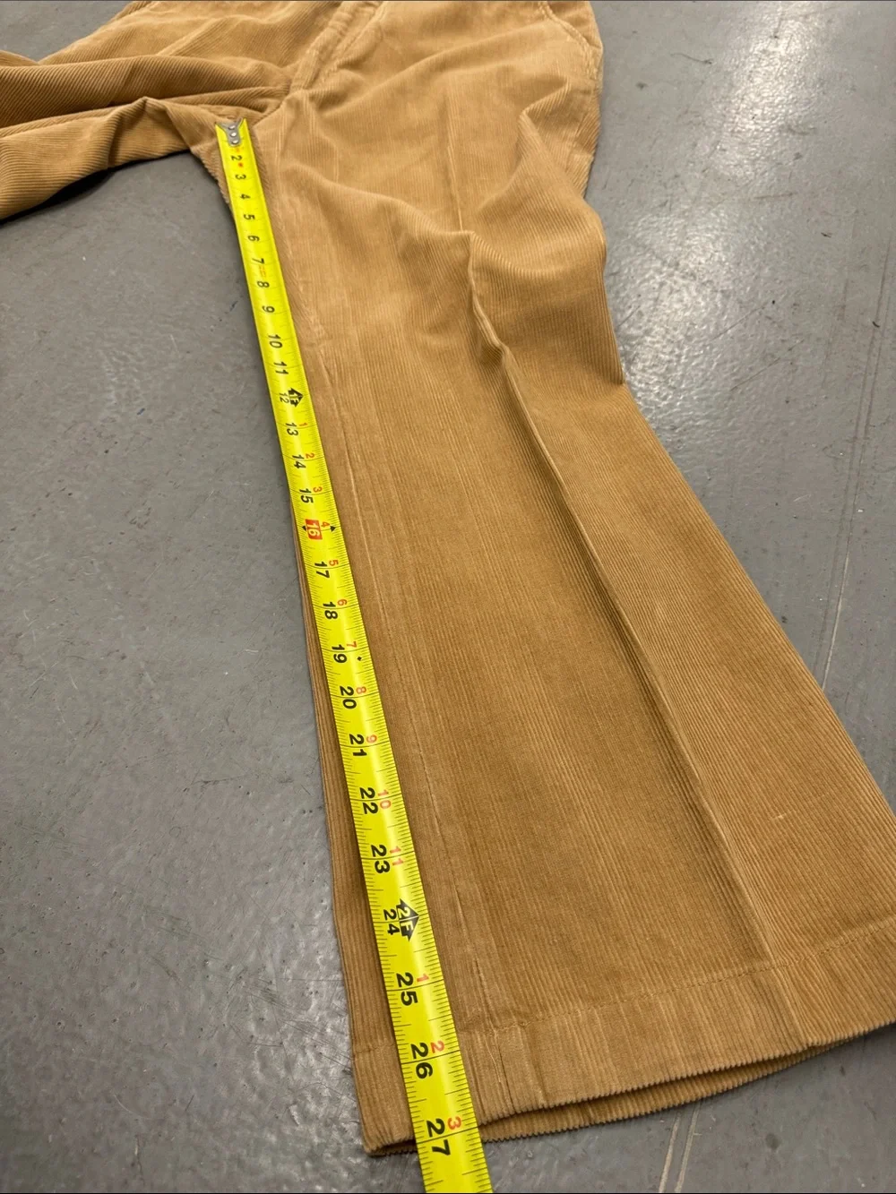 VTG Men's Three-Piece Corduroy Suit in Mustard - Classic Vest, Jacket & Pants 42